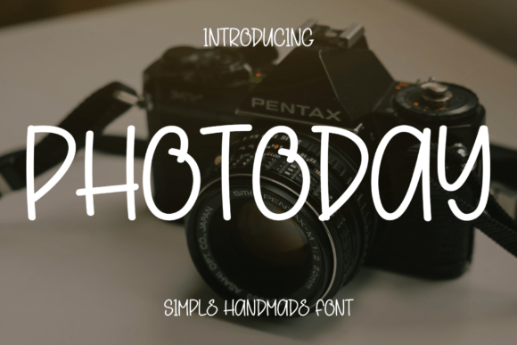 Photoday: A Modern Script for Elegant Branding
